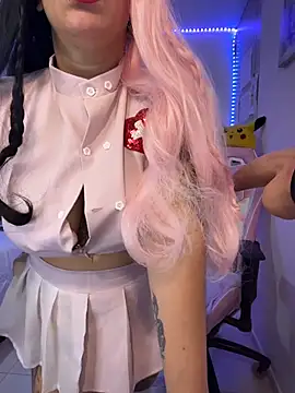 Luna Paris  online show from 03/17/26, 02:31