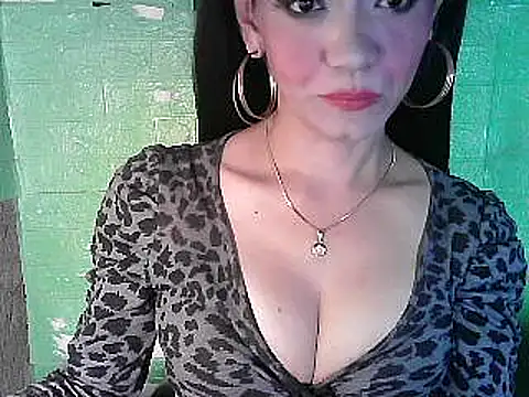 Snapshot of Rosebaumgardner1234 chatting on 02/20/25, 08:58 Rosebaumgardner1234 online show from 02/20/25, 08:58