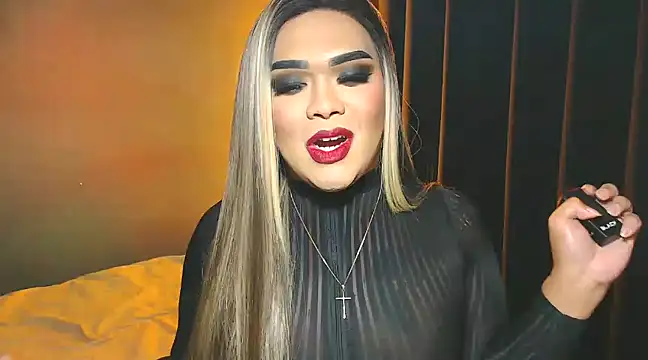 VictoriaEliz online show from 12/17/24, 12:56