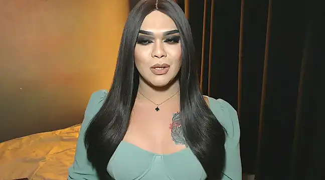 Snapshot of VictoriaEliz chatting on 12/27/24, 12:34 VictoriaEliz online show from 12/27/24, 12:34