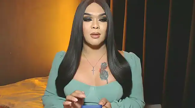 Snapshot of VictoriaEliz chatting on 01/10/25, 08:04 VictoriaEliz online show from 01/10/25, 08:04