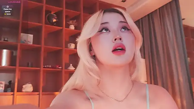 hyun chia online show from 01/18/26, 03:43