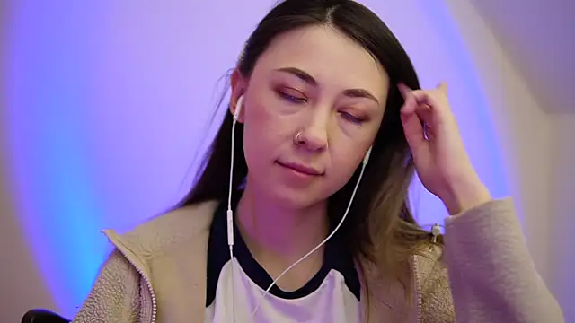 Snapshot of chibi_moon_ chatting on 03/22/25, 09:21 chibi moon online show from 03/22/25, 09:21