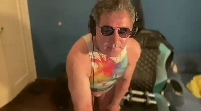 Snapshot of Fabrissi chatting on 01/28/25, 07:53 Fabrissi online show from 01/28/25, 07:53