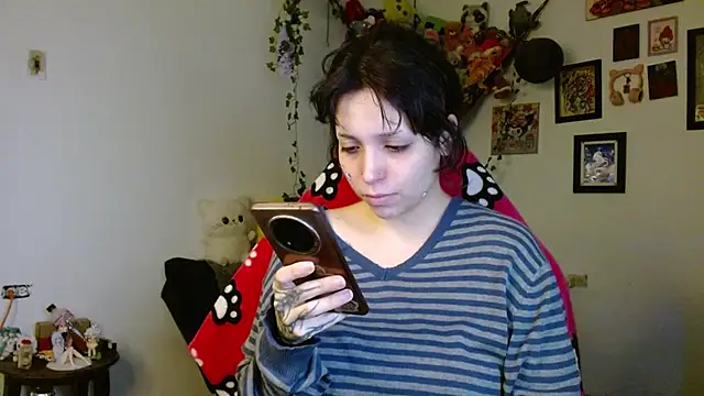 Snapshot of MaryJannes chatting on 04/20/26, 07:33 MaryJannes online show from 04/20/26, 07:33