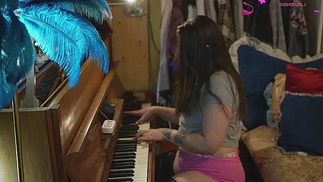 VanessaDoyle online show from 02/12/26, 06:03