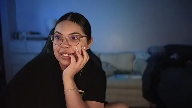 drizzypeach602 online show from 01/04/25, 02:35