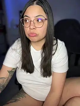 drizzypeach602 online show from 03/19/25, 06:46