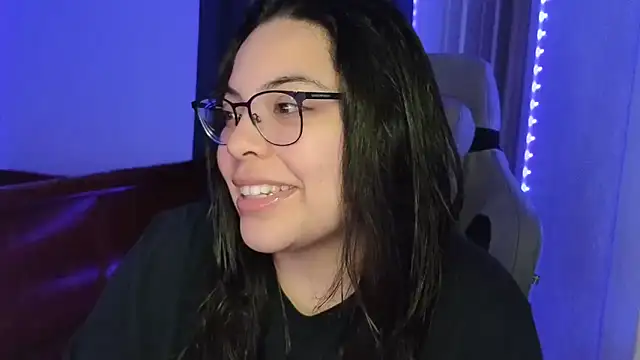 drizzypeach602 online show from 10/13/25, 04:23