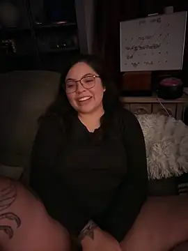 drizzypeach602 online show from 05/16/26, 07:49