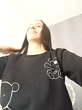 Amira Milker online show from 03/11/25, 01:01