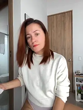 Snapshot of Verito_hot chatting on 09/19/25, 07:03 Verito hot online show from 09/19/25, 07:03