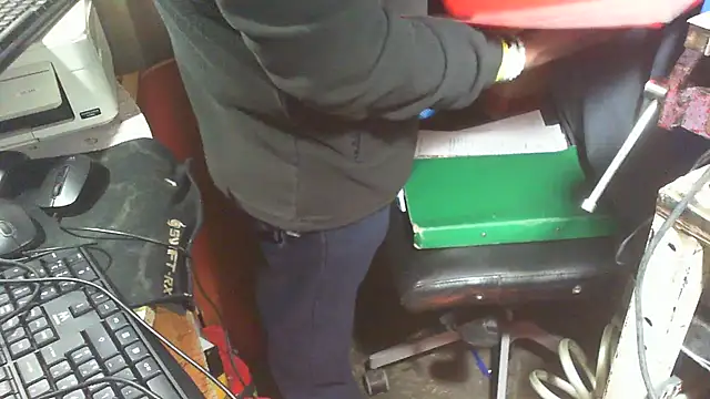 Snapshot of nonnomaturobisex chatting on 01/17/26, 11:26 nonnomaturobisex online show from 01/17/26, 11:26