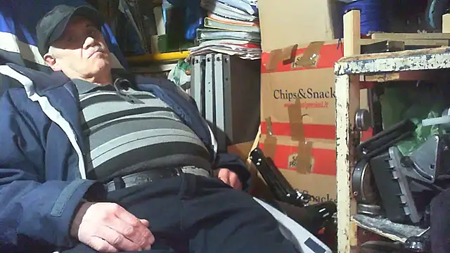 Snapshot of nonnomaturobisex chatting on 02/04/26, 04:24 nonnomaturobisex online show from 02/04/26, 04:24