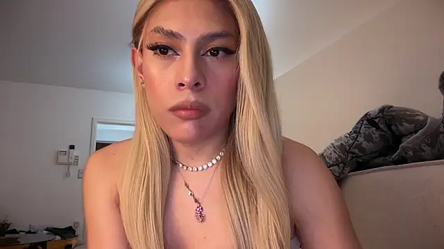 saray doll online show from 02/28/26, 05:58