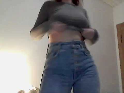 ocean eyess  online show from 04/21/26, 06:44