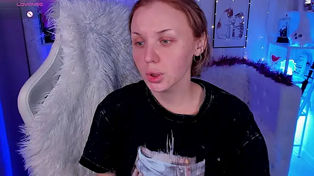 LianaFord online show from 12/14/25, 10:25