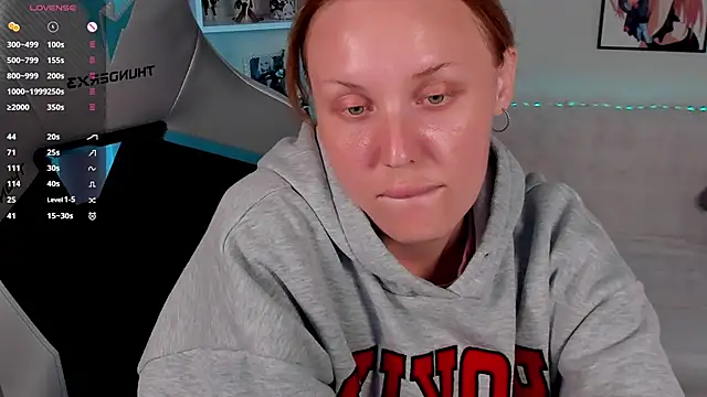 Snapshot of LianaFord chatting on 06/21/26, 04:15 LianaFord online show from 06/21/26, 04:15