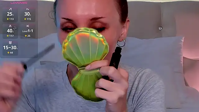 Snapshot of LianaFord chatting on 07/10/26, 05:12 LianaFord online show from 07/10/26, 05:12