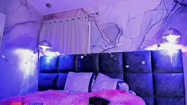 AntonellaRossi online show from 02/21/26, 07:37