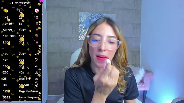 barbie scoth  online show from 02/11/25, 08:20