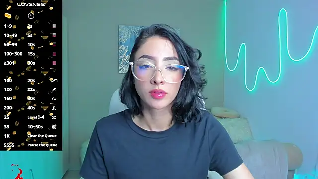 barbie scoth  online show from 10/10/25, 04:00