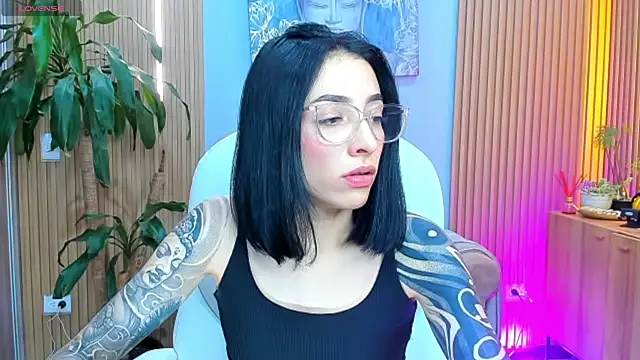 barbie scoth  online show from 05/04/26, 10:28