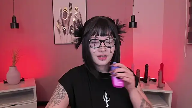  asami chieko  online show from 10/13/25, 09:15