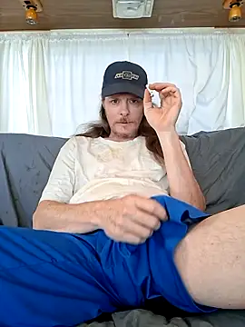 truckerlove69 online show from 04/21/26, 03:39