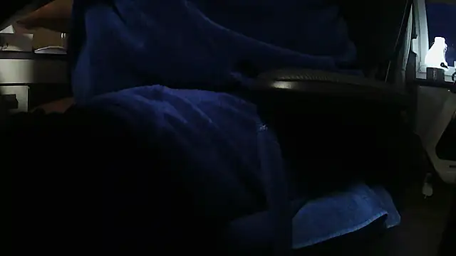 suedel65 online show from 12/19/25, 04:14