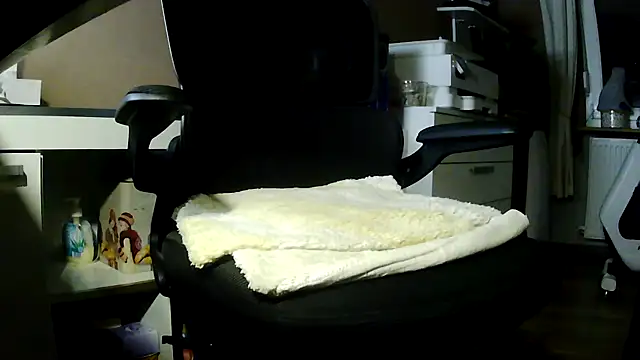 suedel65 online show from 01/14/26, 04:07