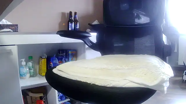 suedel65 online show from 02/03/26, 10:09