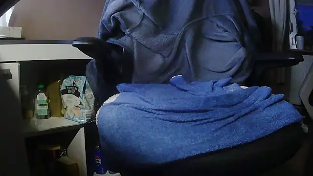 Snapshot of suedel65 chatting on 06/20/26, 02:36 suedel65 online show from 06/20/26, 02:36