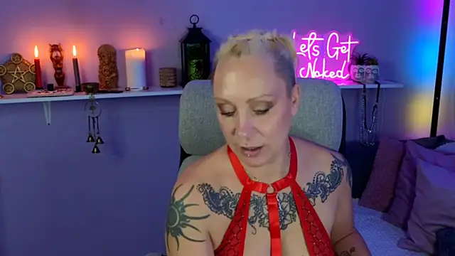 Jan ina online show from 11/01/25, 01:13