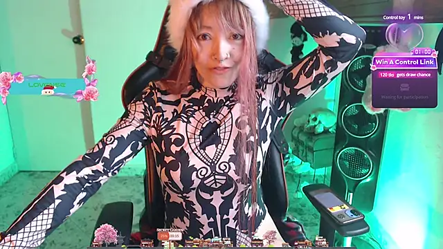 pink-2022 online show from 12/24/24, 02:12