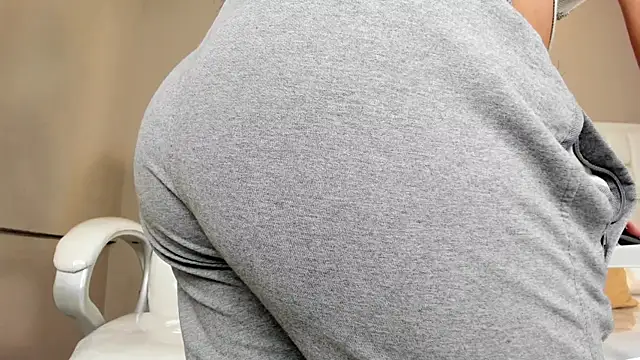  BunnyNaugthy online show from 09/10/25, 12:05