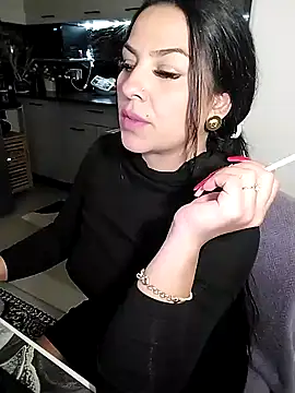 hot-babygirl online show from 03/11/26, 08:37