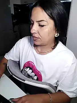 hot-babygirl online show from 05/03/26, 08:15