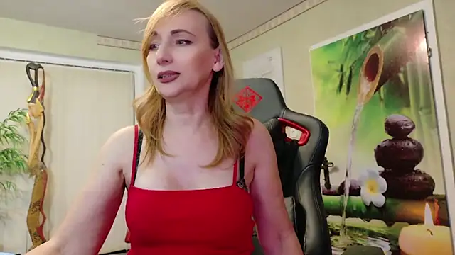 Snapshot of HotLana69 chatting on 01/14/25, 04:50 HotLana69 online show from 01/14/25, 04:50