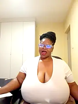 sweetnoziexx online show from 02/26/25, 11:52