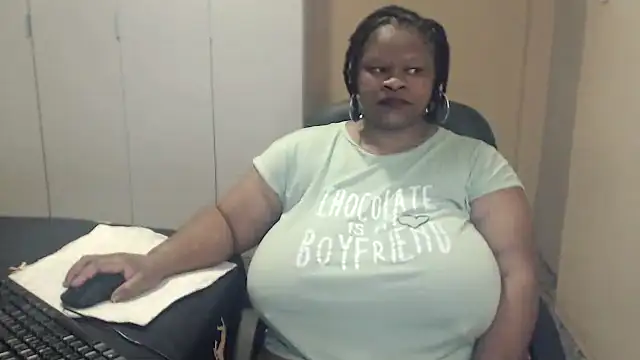 sweetnoziexx online show from 10/12/25, 04:22