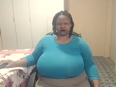 sweetnoziexx online show from 12/04/25, 03:38