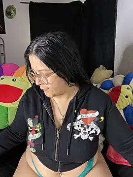 MsConejitaa online show from 11/11/25, 04:07