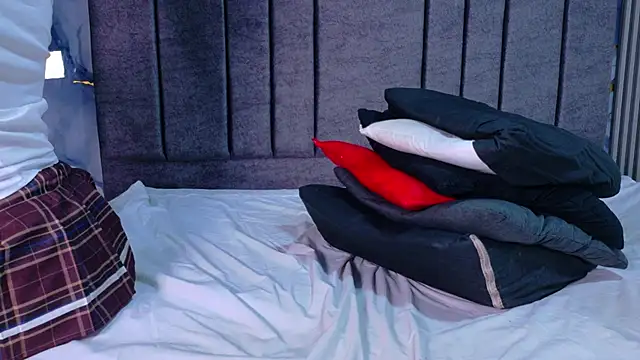 Snapshot of DANIK_STAR chatting on 11/14/25, 03:11 DANIK STAR online show from 11/14/25, 03:11