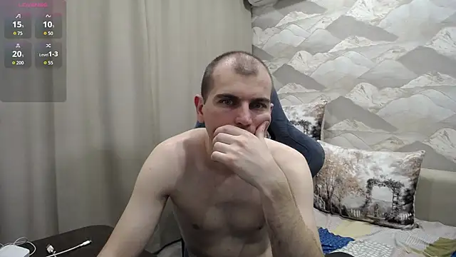Snapshot of SerzhKorol1 chatting on 06/23/26, 12:47 SerzhKorol1 online show from 06/23/26, 12:47