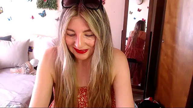 Jolie-Mature online show from 05/15/26, 08:27