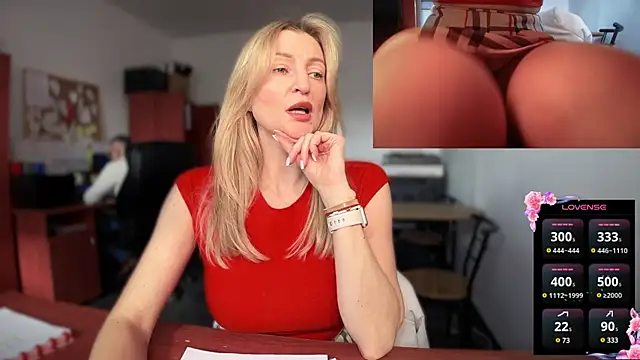 legsLONG online show from 02/15/25, 10:55