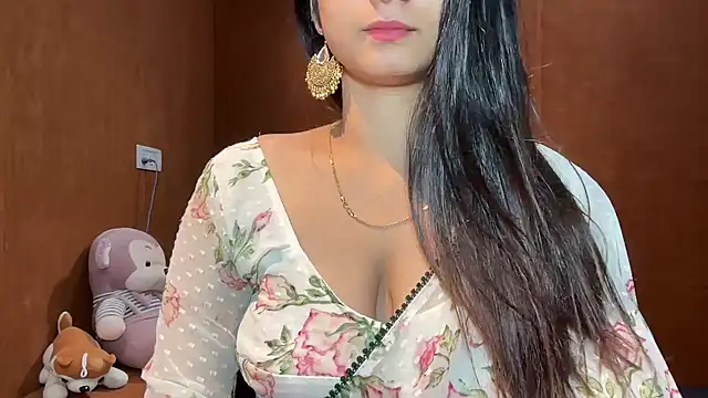 Snapshot of riya_stream chatting on 11/27/25, 03:41 riya stream online show from 11/27/25, 03:41