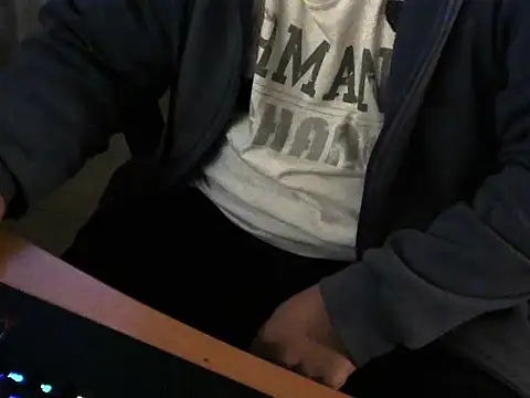 Snapshot of charly2994 chatting on 03/25/26, 01:55 charly2994 online show from 03/25/26, 01:55