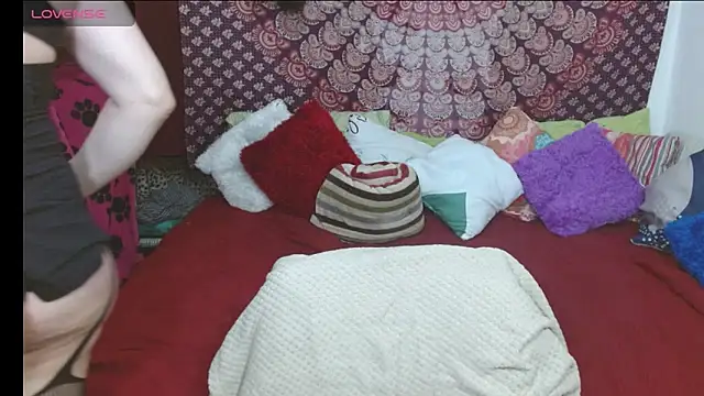 elena evans online show from 03/10/26, 06:13